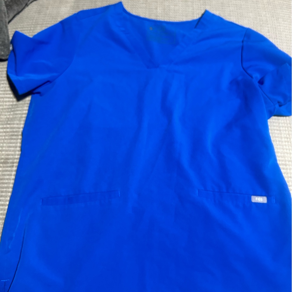 Figs Women’s Royal Blue scrub top Short Sleeve Shirt
